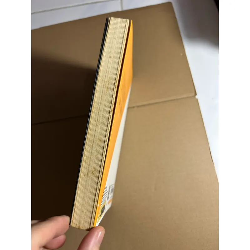 Trên đường băng 562508