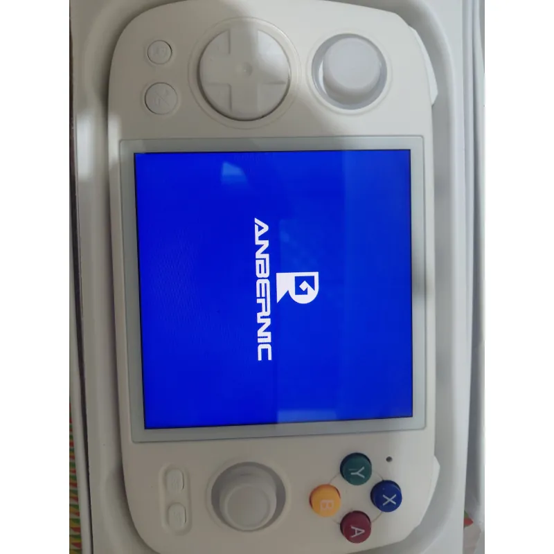 Máy chơi game RG cube kiêm điện thoại android 926020