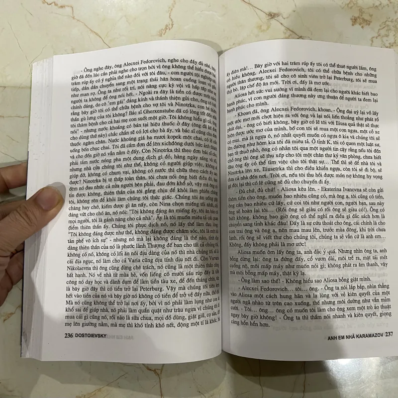 Anh em nhà Karamazov 758176