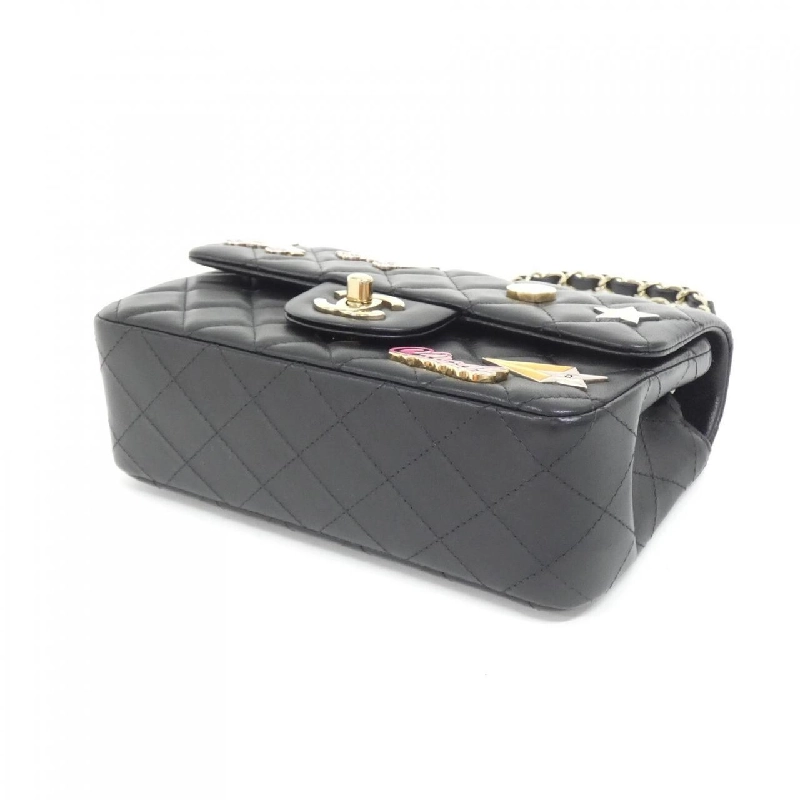 Túi xách chéo Chanel 69900 612581