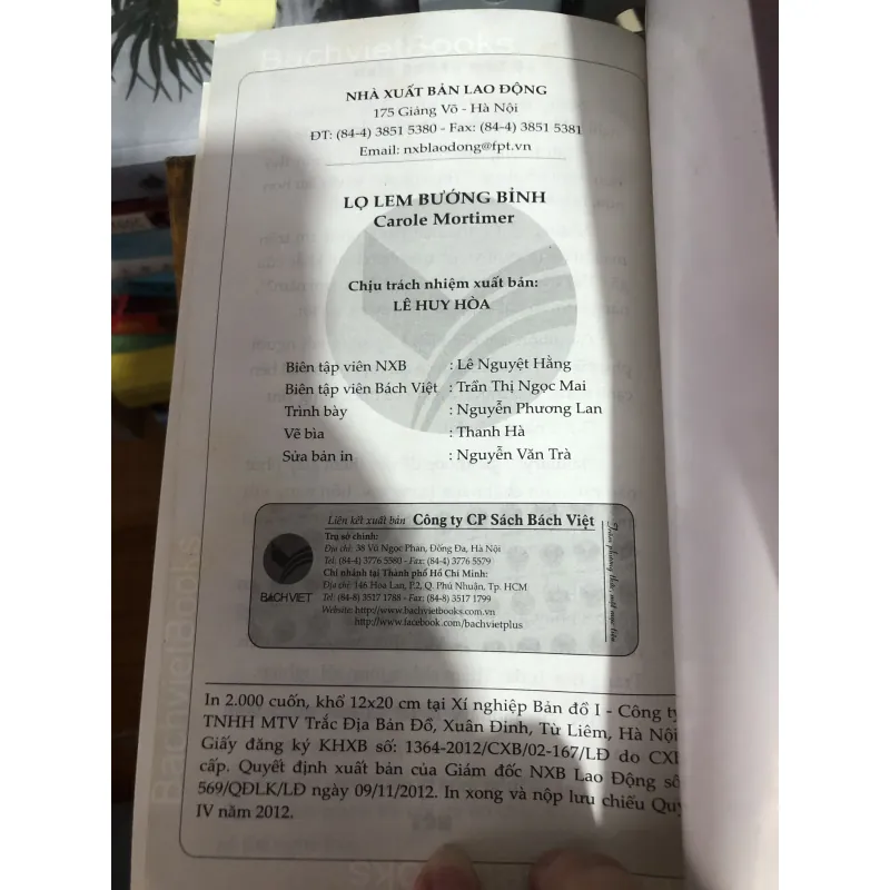 Tiểu thuyết Lọ Lem bướng bỉnh 990568