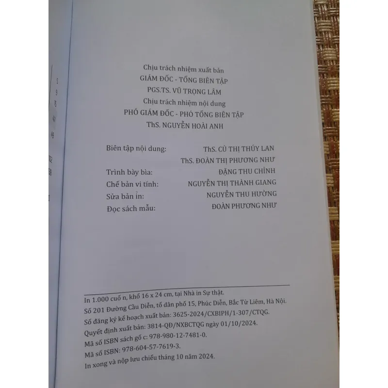 NHỮNG CÂU CHUYỆN CỦA NỮ CHIẾN SĨ DU KÍCH ĐÔ THỊ CARACAS 778368