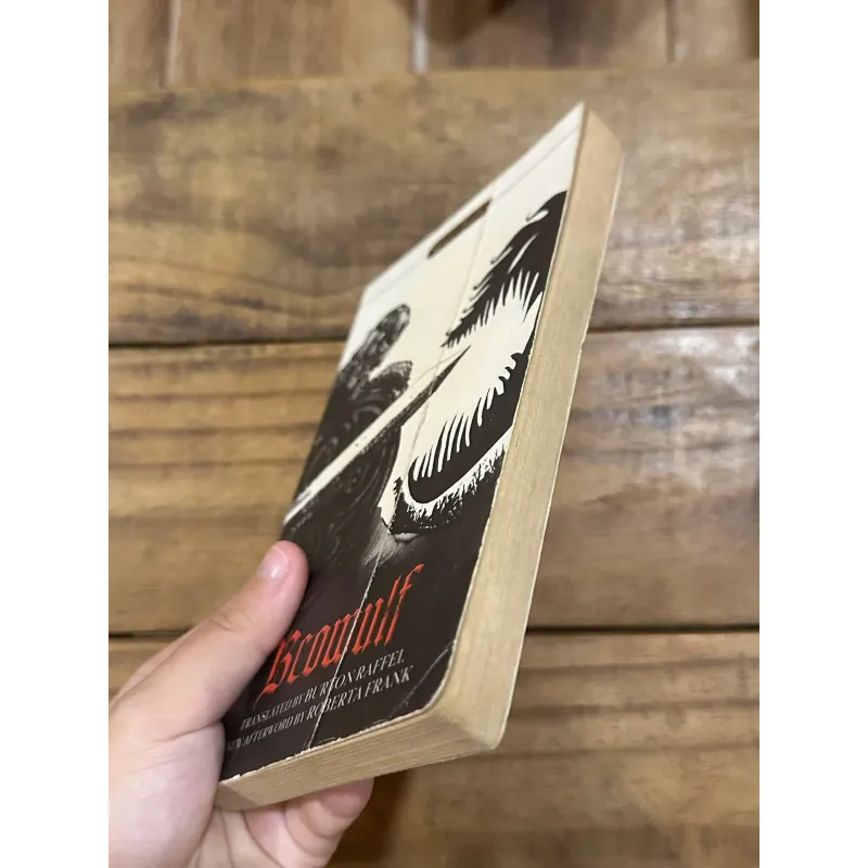 Beowulf - Burton Raffel dịch 731634