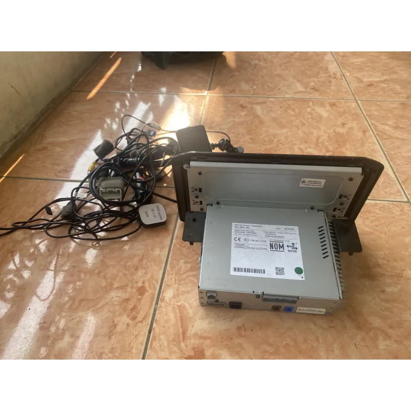 Màn hình cảm ứng và camera hành trình  761085