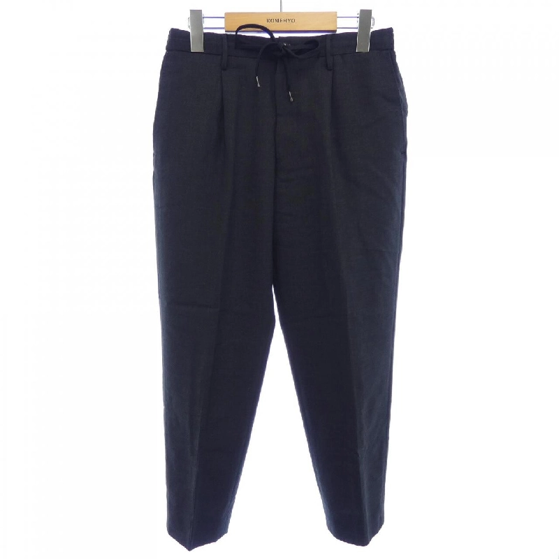 クロスクローゼット +CLOTHET Quần - Hàng hiệu Authentic 889925