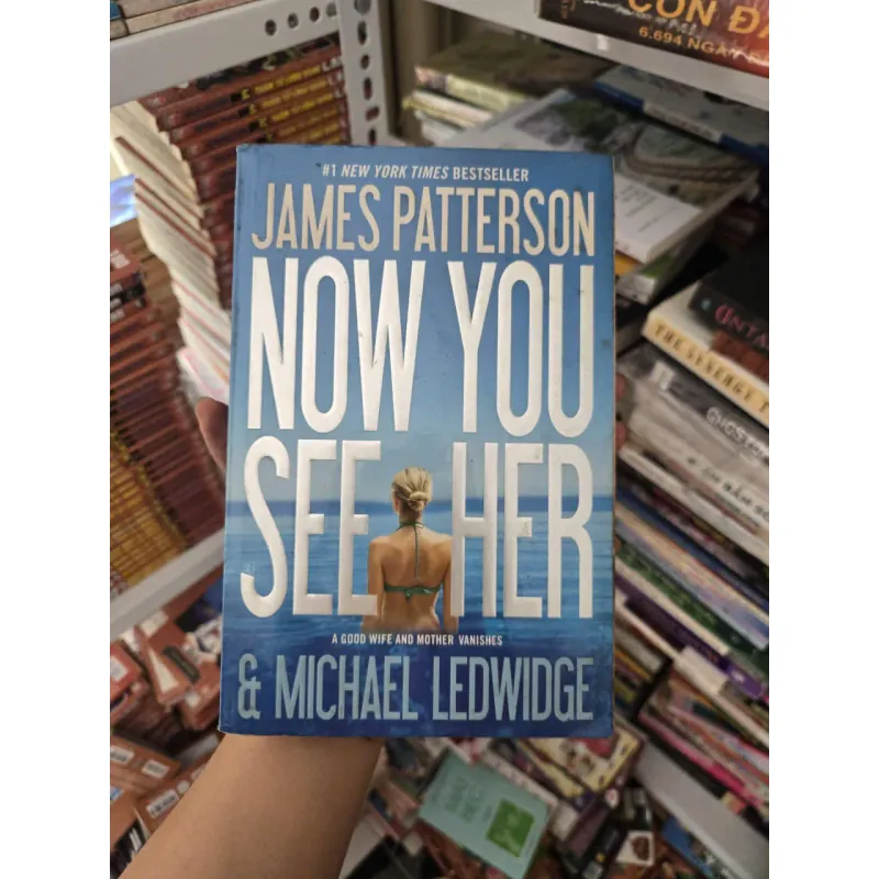 NOW YOU SEE HER 1026824