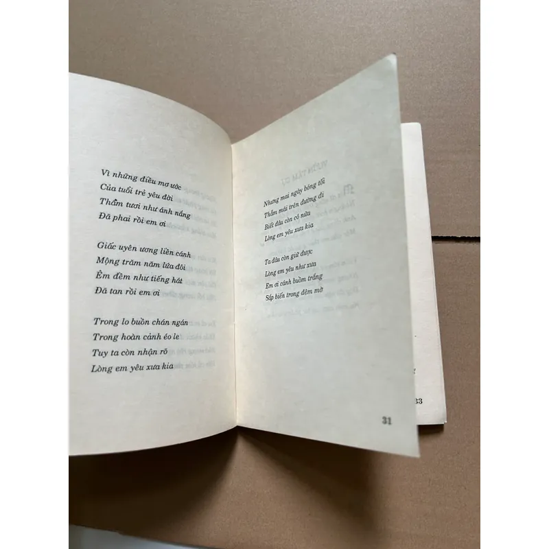 Thơ tình Vũ Hoàng Chương 703448