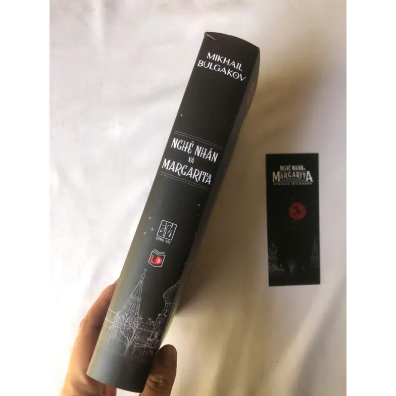 Nghệ Nhân và Margarita -Mikhail Bulgakov (Bản H365, bìa cứng, bookmark đánh số ngẫu nhiên) 762661