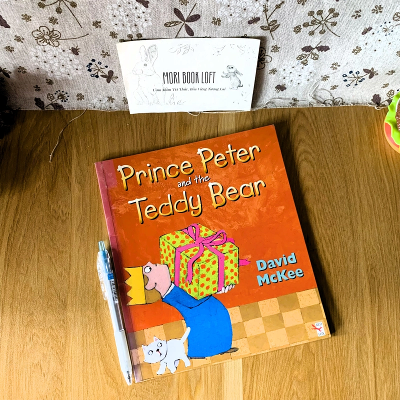 Sách tranh Prince Peter and the Teddy Bear, Used, Picture Book For Kids 446653