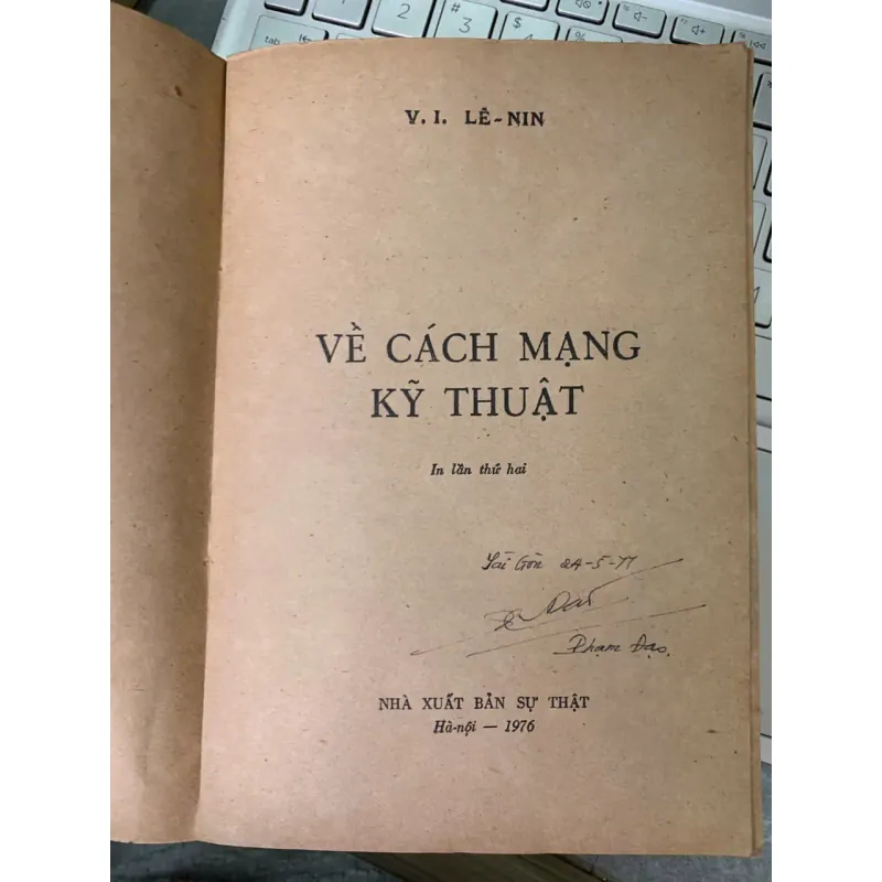 VỀ CÁCH MẠNG KỸ THUẬT - V.I.LÊ NIN 559745