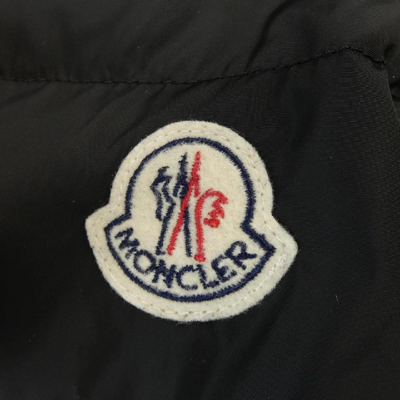 Áo khoác lông vũ MONCLER AVOCETTE 630556