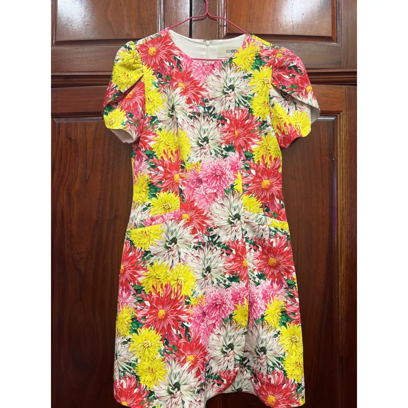Đầm nữ SIXDO họa tiết hoa đa màu sắc size XL, mặc 2 lần  còn mới 738219