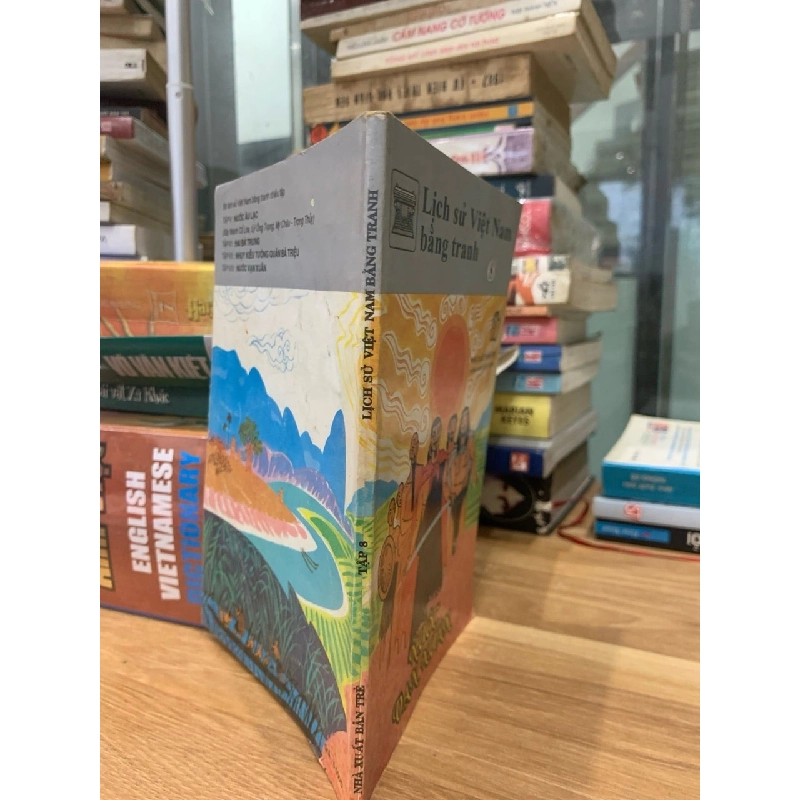 Lịch sử việt Nam bằng tranh tập 8 -NXB trẻ TP HCM 751103