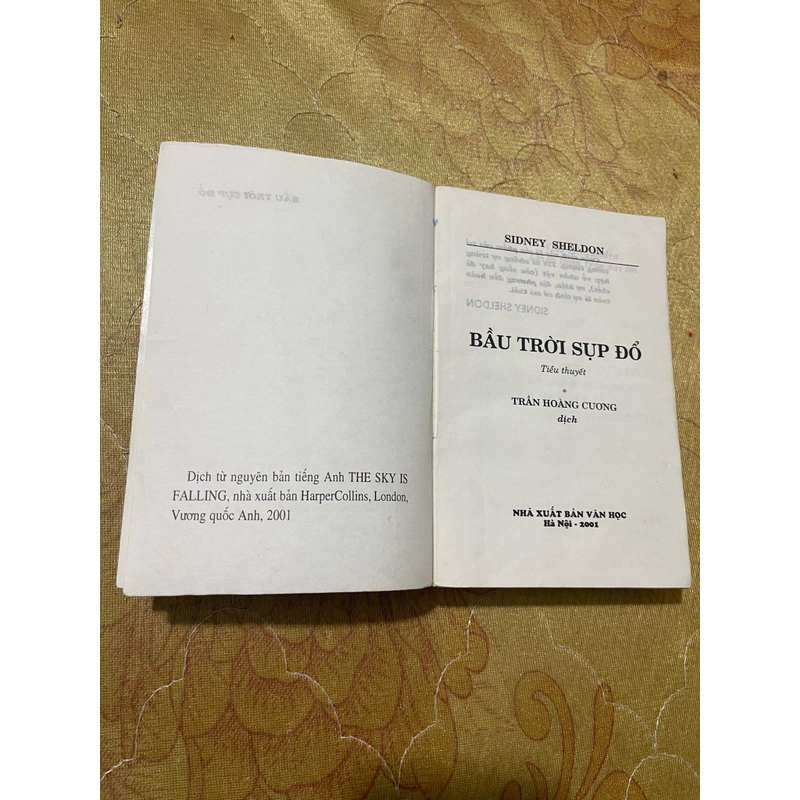 Bầu trời sụp đổ- Sidney Sheldon 2001 470477