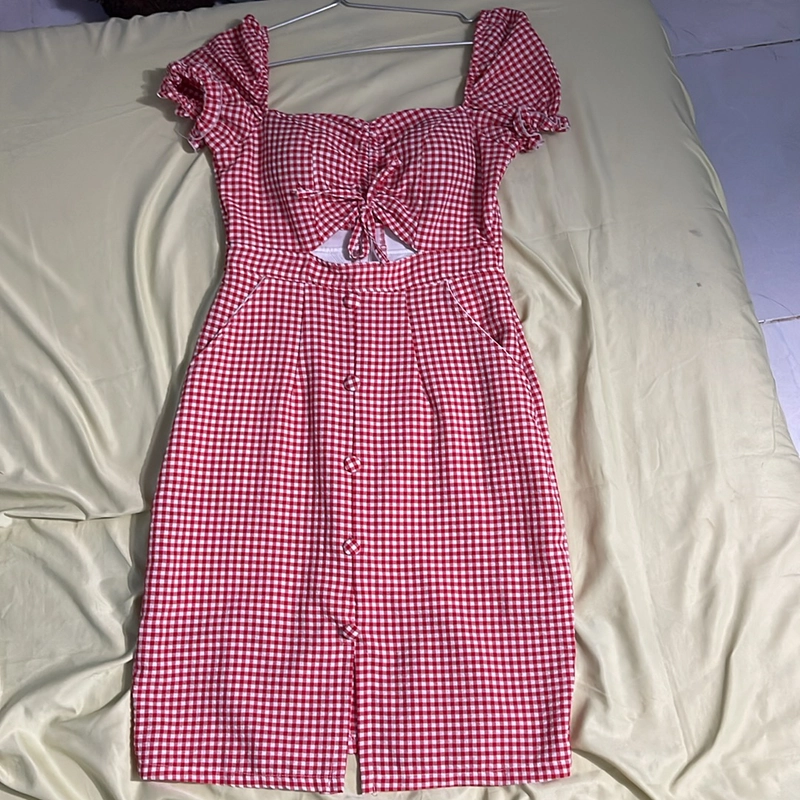 Đầm dạo phố 479077
