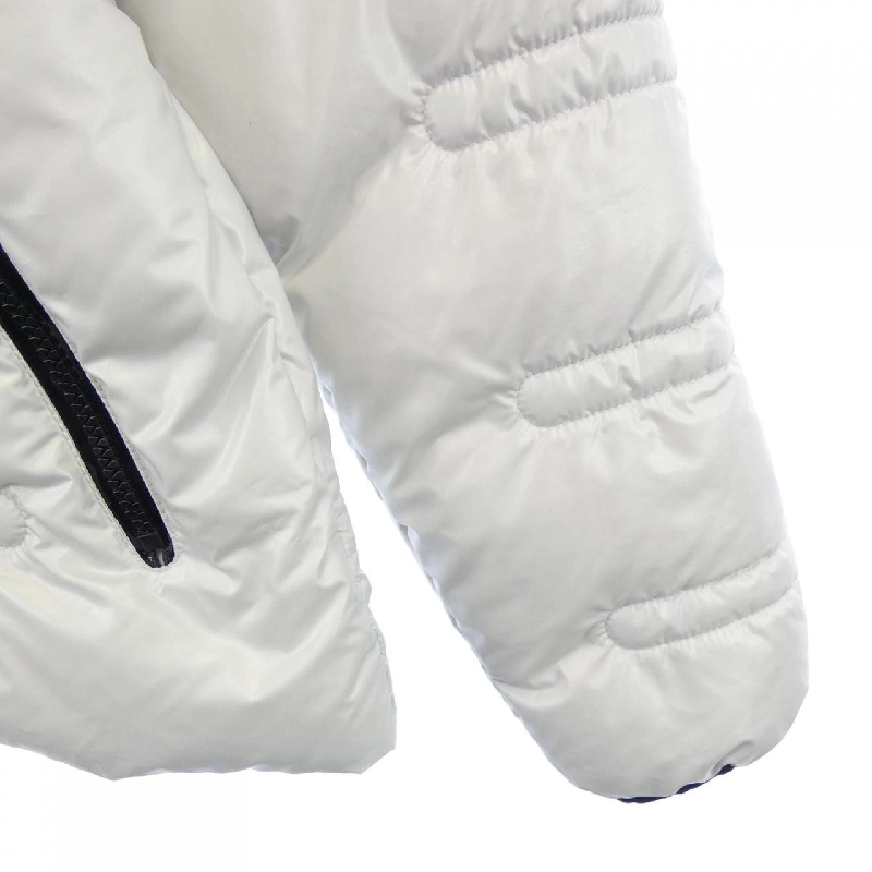 Áo khoác lông vũ MONCLER TIBRE 628238