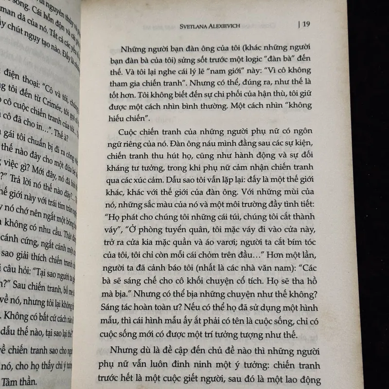 Chiến tranh không có một khuôn mặt phụ nữ (bản in đầu) 721052