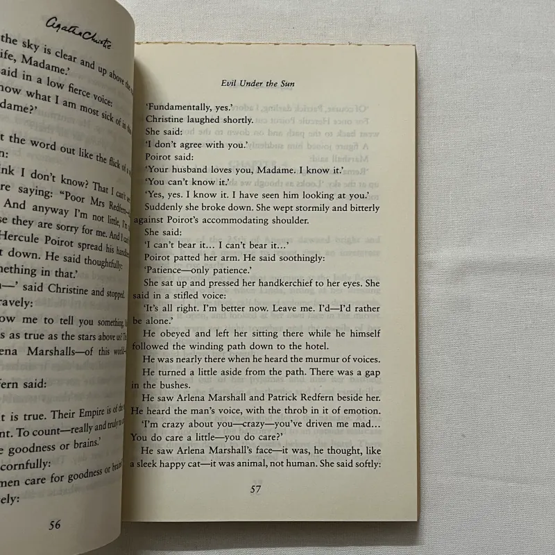 Evil Under the Sun - Agatha Christie 935171