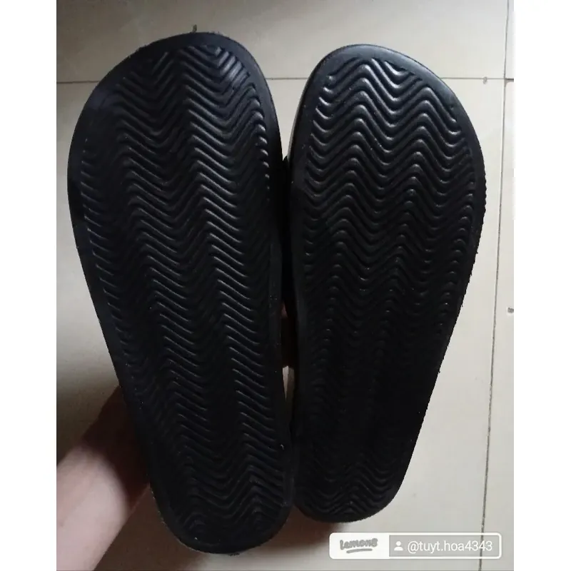 Dép có hình L/V  hàng F - A - K - E  New 100% 605382