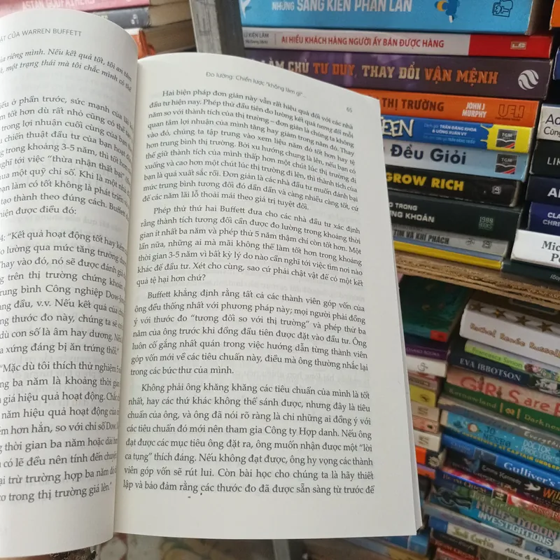 Luật Của Warren Buffett- Jeremy C. Miller 695616