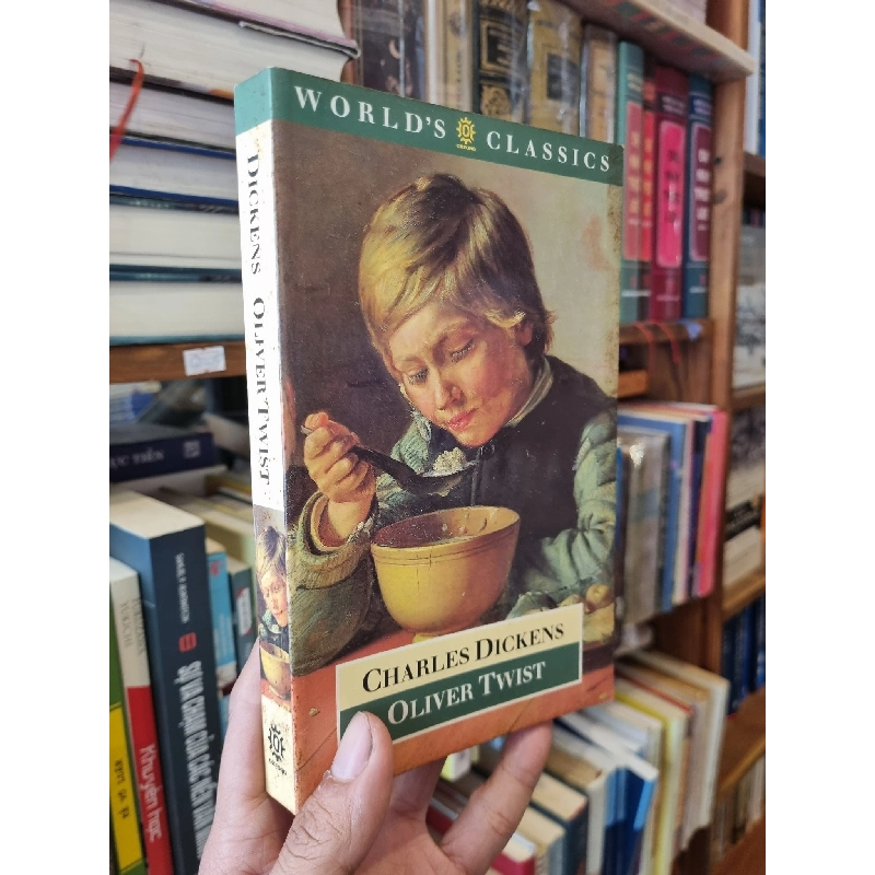 OLIVER TWIST - Charles Dickens (Signet Classics, 2005) 146181