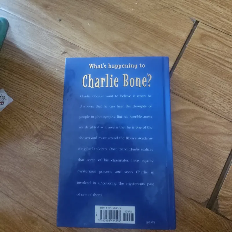 Midnight For Charlie Bone book 1 (bìa cứng)  Giá 40k 603917
