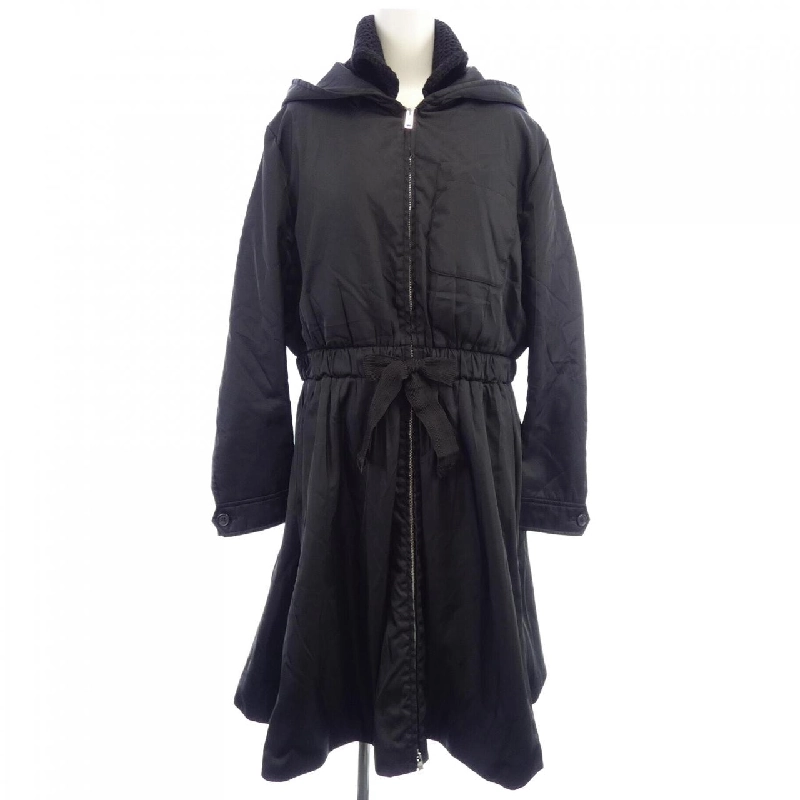 Áo khoác lông vũ PRADA 291125 S162 L18 628195