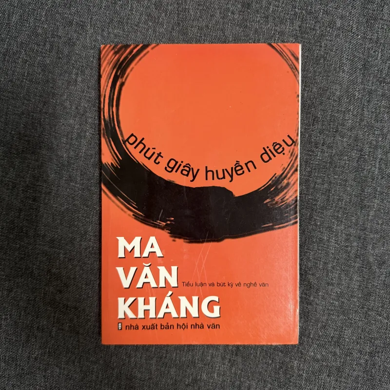 Phút giây huyền diệu - Ma Văn Kháng 907565