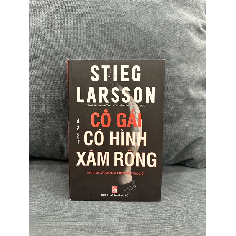 Cô gái có hình xăm rồng - Stieg Larsson 335495