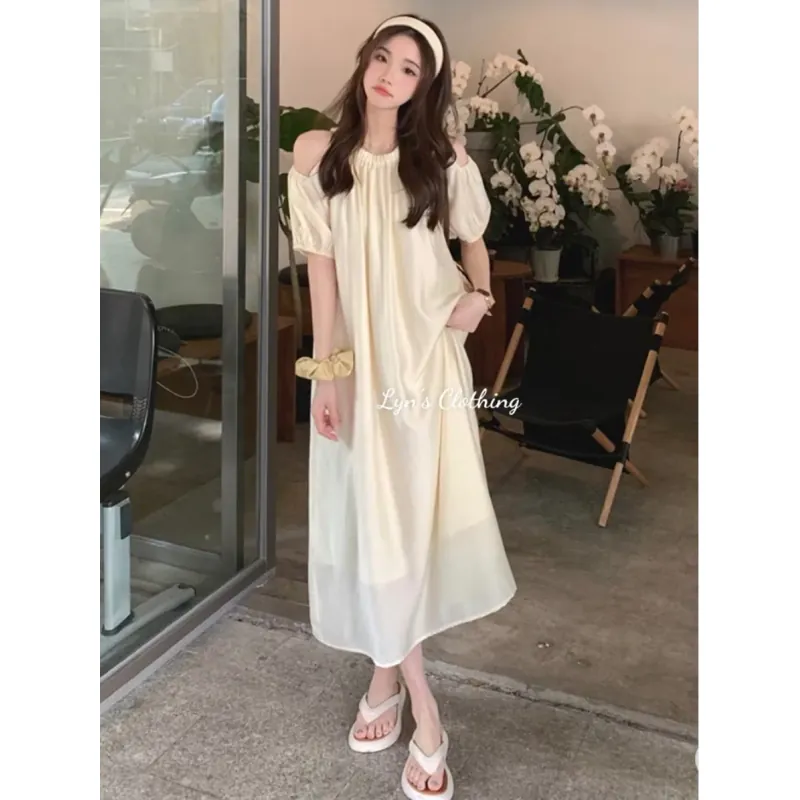 Đầm nữ cổ điển nhẹ nhàng phối túi xách hợp đi chơi, dạo phố 792589