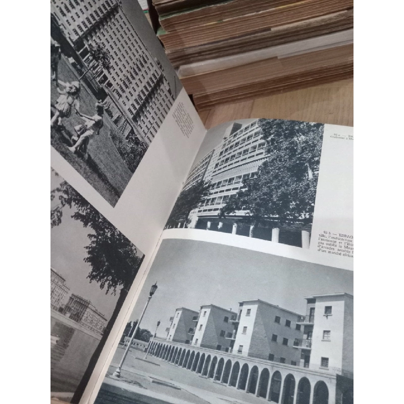 Maisons dans le monde - Larousse 792291