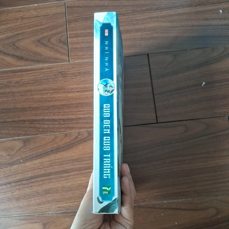 Quạ đen quạ trắng 508587