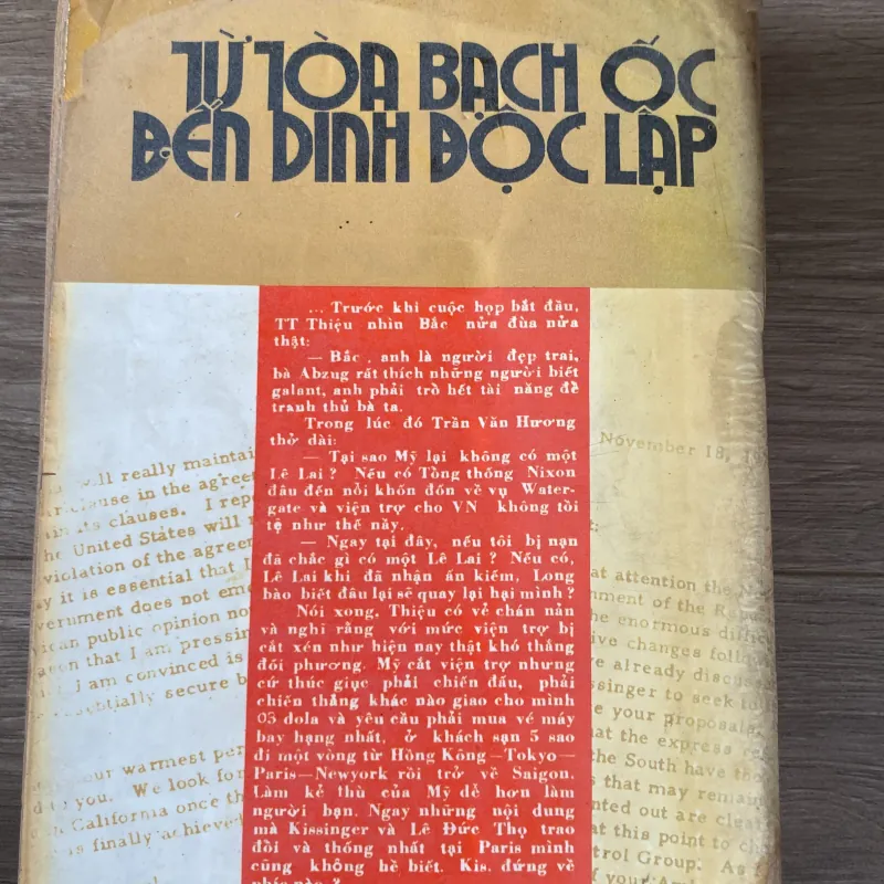 TỪ TÒA BẠCH ỐC ĐẾN DINH ĐỘC LẬP (XB 1990) 937323