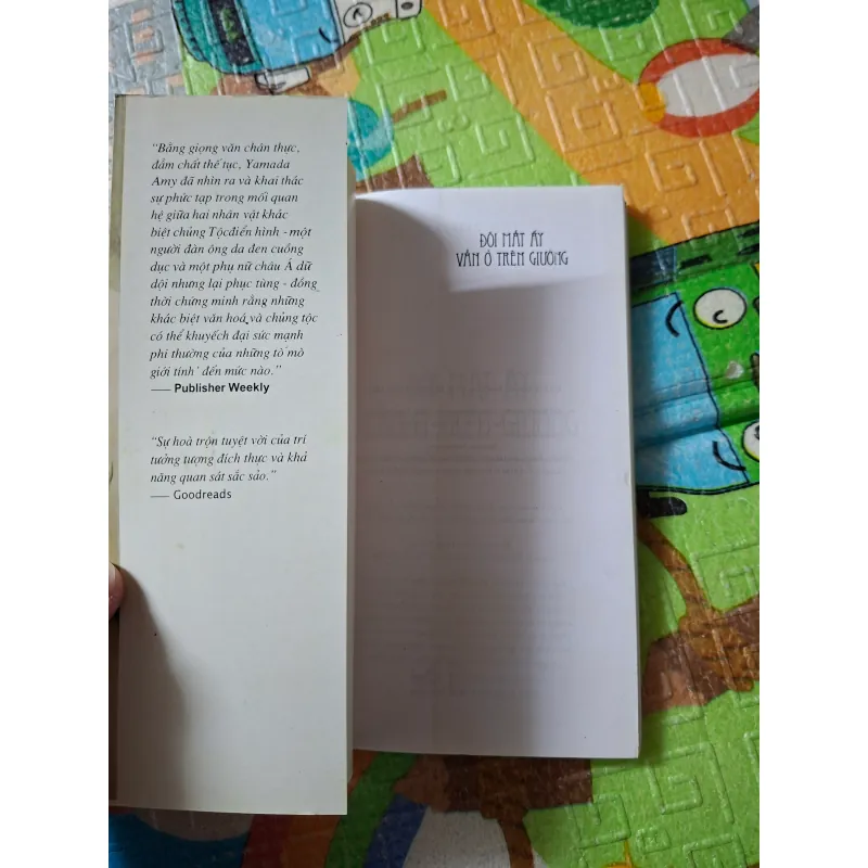 Đôi Mắt Ấy Vẫn Ở Trên Giường 792422