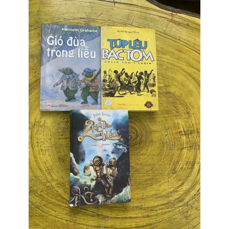 COMBO GIÓ LÙA TRONG LIỄU- 2 VẠN DẶM DƯỚI BIỂN- TÚP LỀU CỦA BÁC TÔM 746645