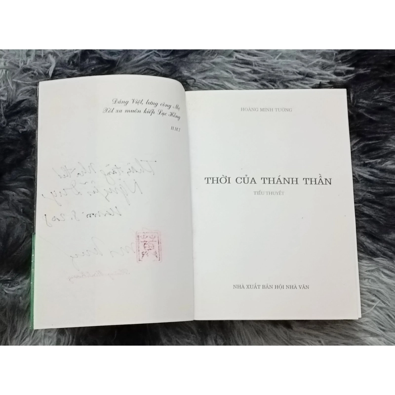 Thời của thánh thần (Hoàng Minh Tường) 536422