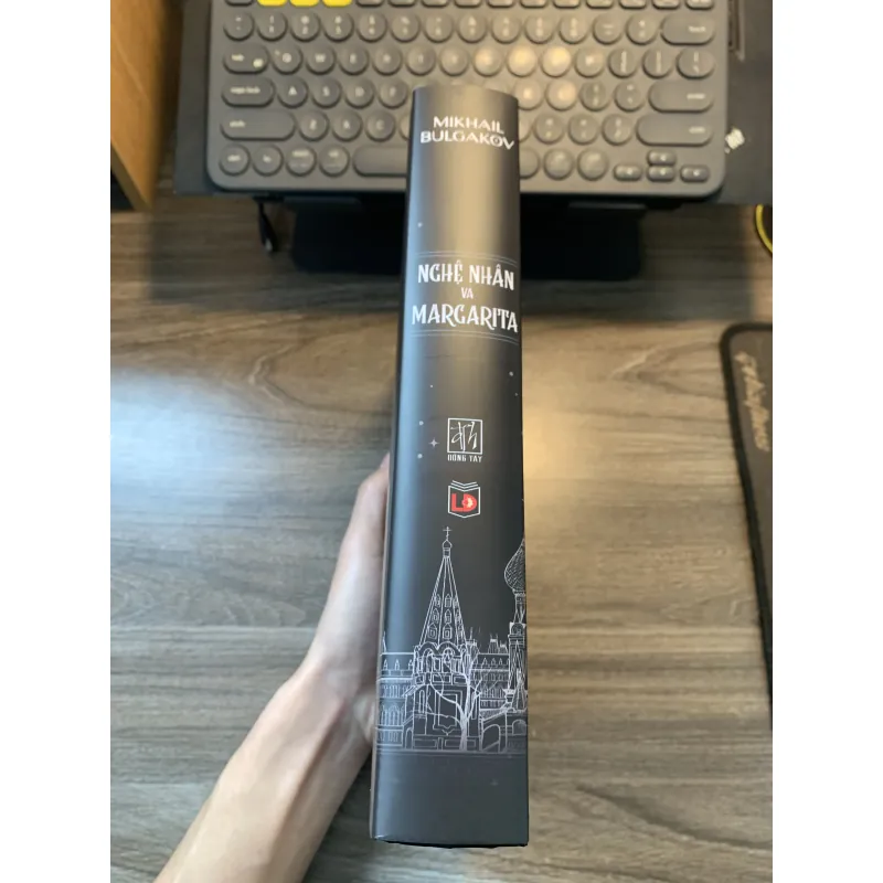 Nghệ nhân và Margarita 930996