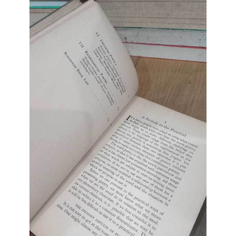 Poetry in the new curriculum: A manual for elementary teachers - John Hooper 736386