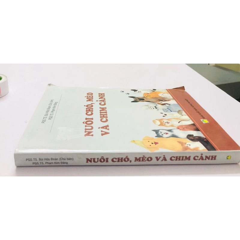 NUÔI CHÓ MÈO VÀ CHIM CẢNH - 300 trang, nxb: 2023 360147