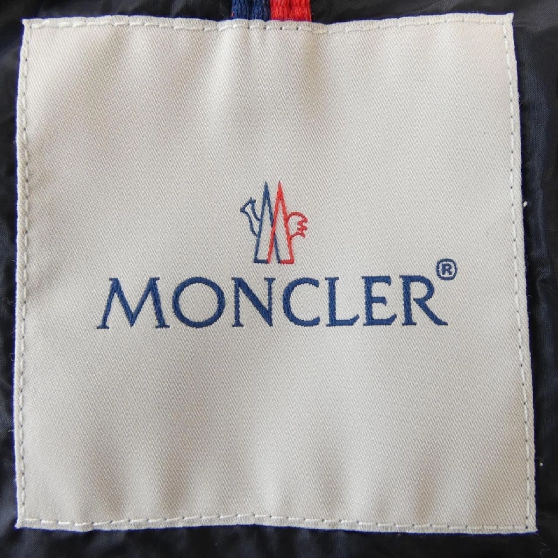 Áo khoác lông vũ MONCLER 636252