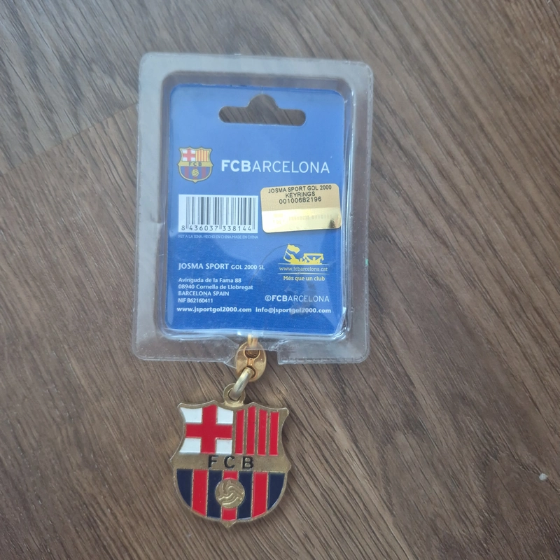 ⚽️ Móc Khóa FC Barcelona – Bản Biểu Tượng Vàng Chính Hãng ⚽️ 499050