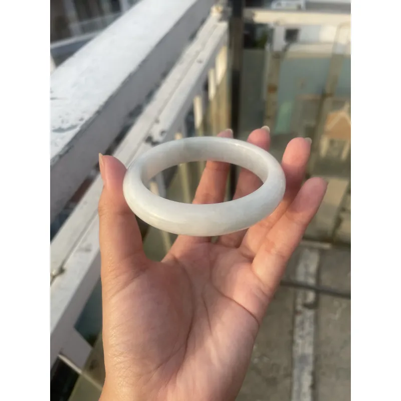 Vòng cẩm thạch type A - Ni 57.1 -Chột 13.3 - Dầy 8.1 801145