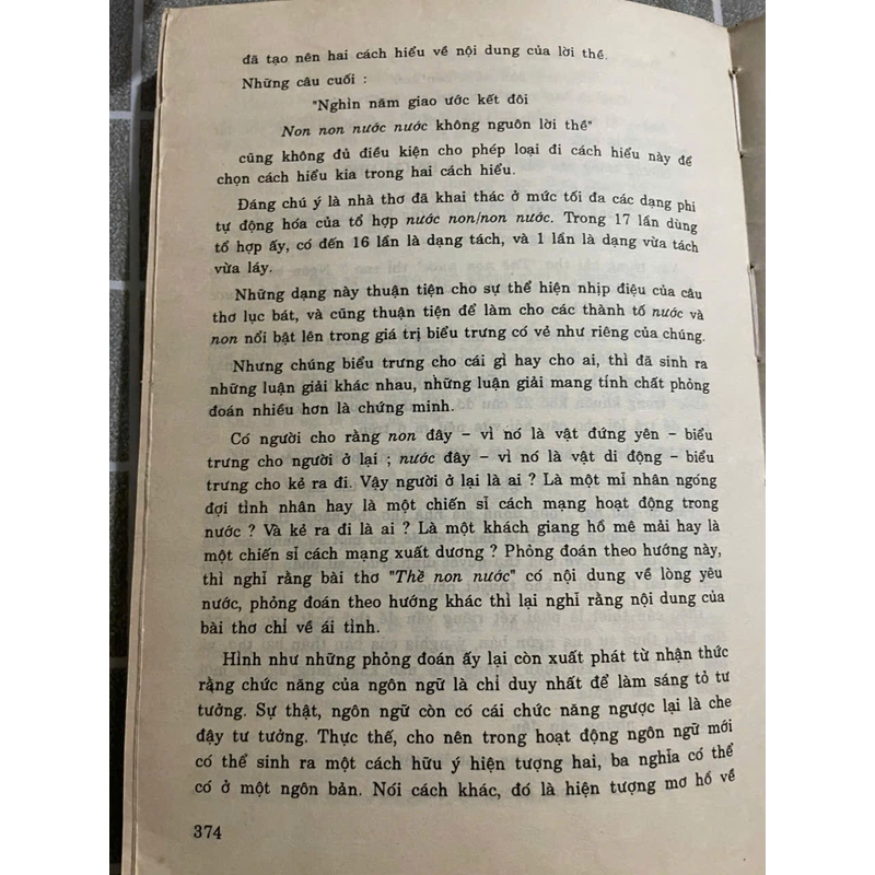 Hoàng Tuê- Ngôn ngữ và Đời sống xã hội - Văn hóa 452552
