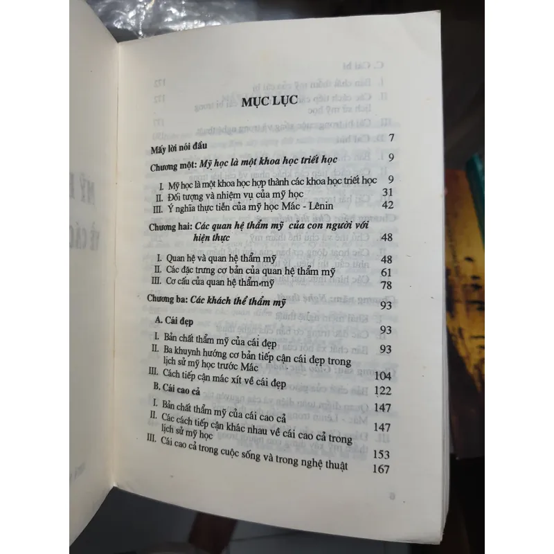 Mỹ học khoa học về các quan hệ thẩm mỹ 707102