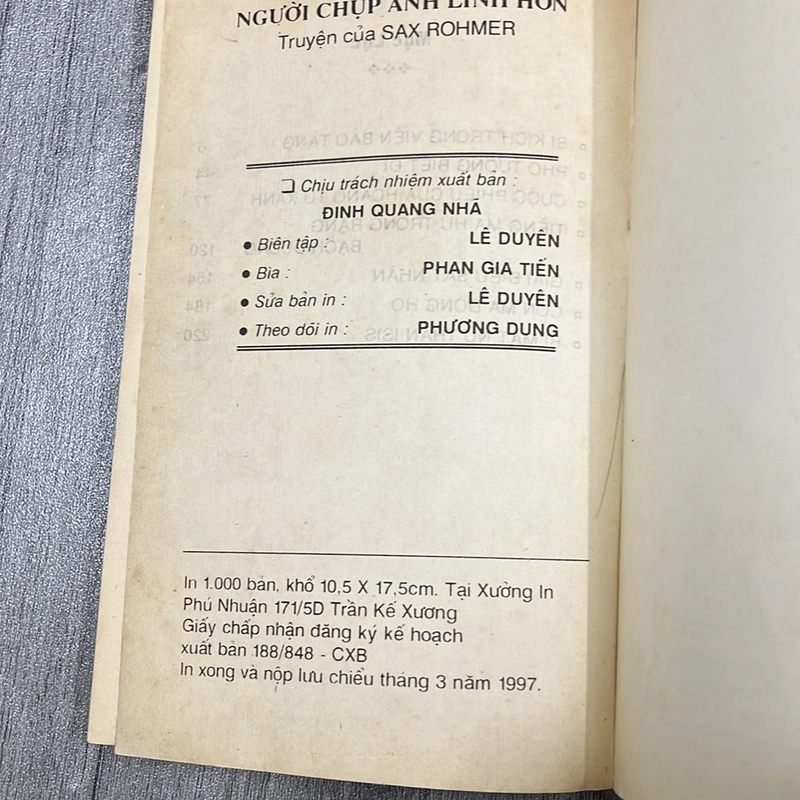 Người chụp ảnh linh hồn. 2b1 521739