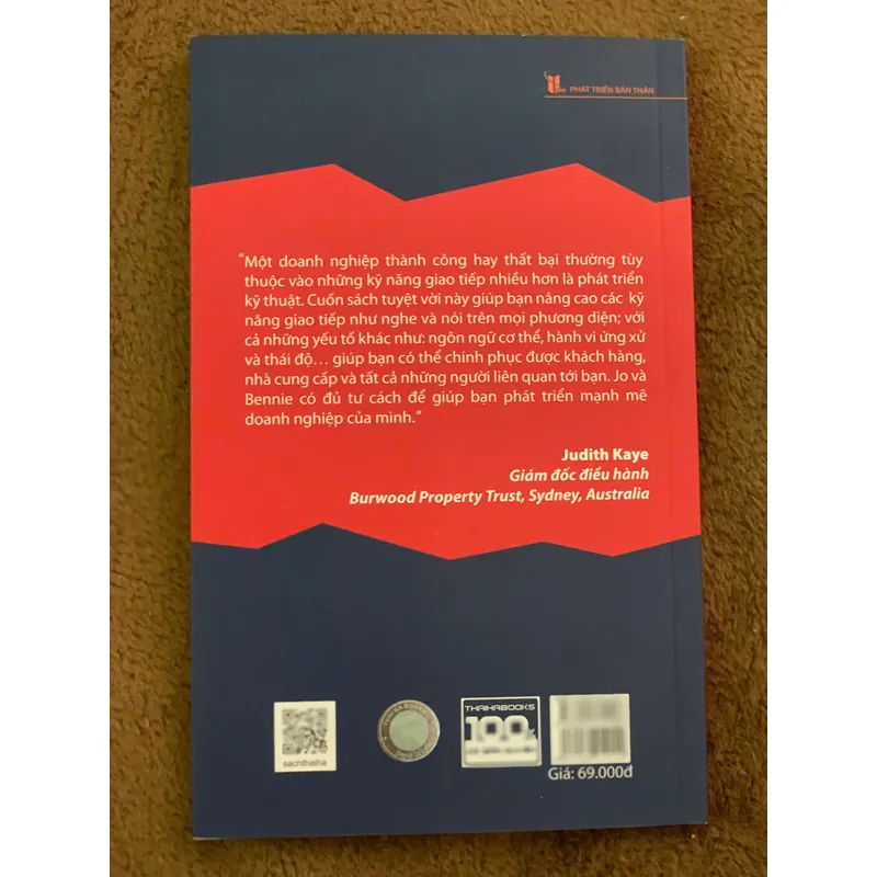 Giao tiếp bất kì ai  739202