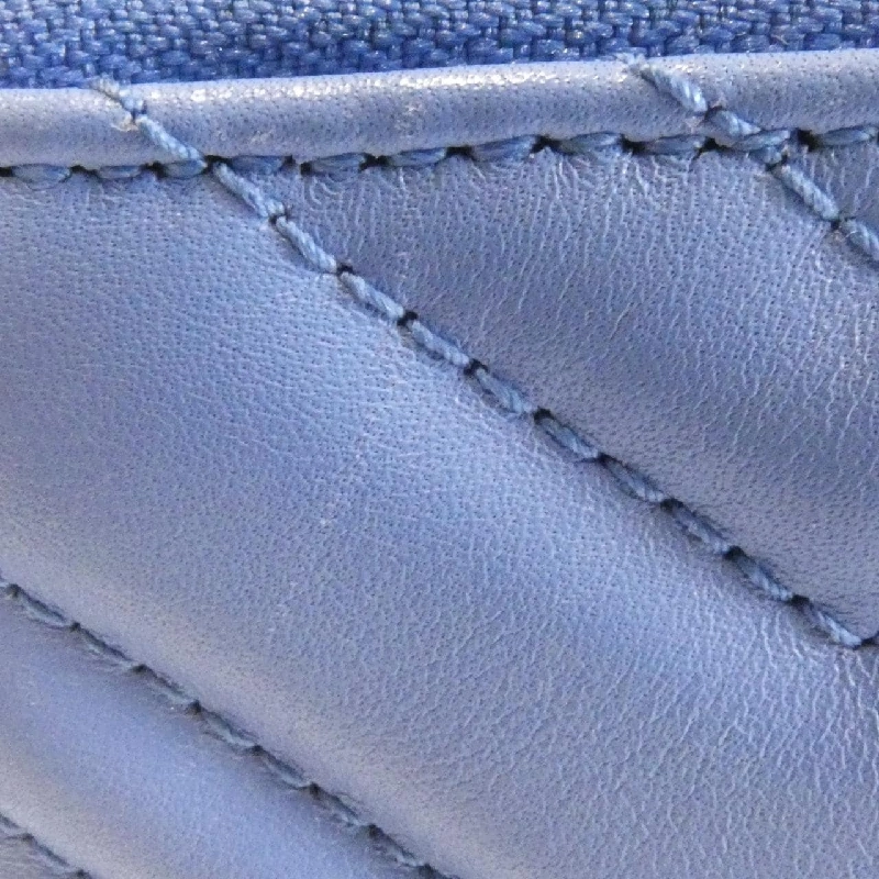 Túi đeo vai GG MARMONT 453878 DRW1T của Gucci 611235