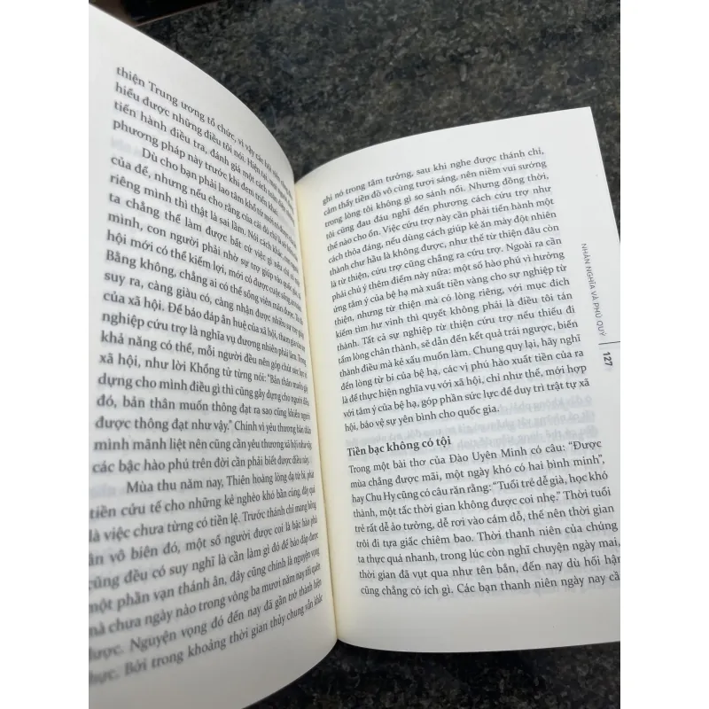 Luận ngữ và bàn tính Shibusawa Eiichi BÌA CỨNG 752473