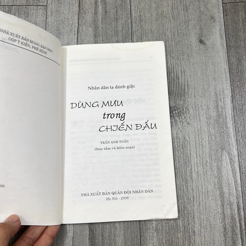 Nhân dân ta đánh giặc dùng mưu trong chiến đấu. 1b3 539841