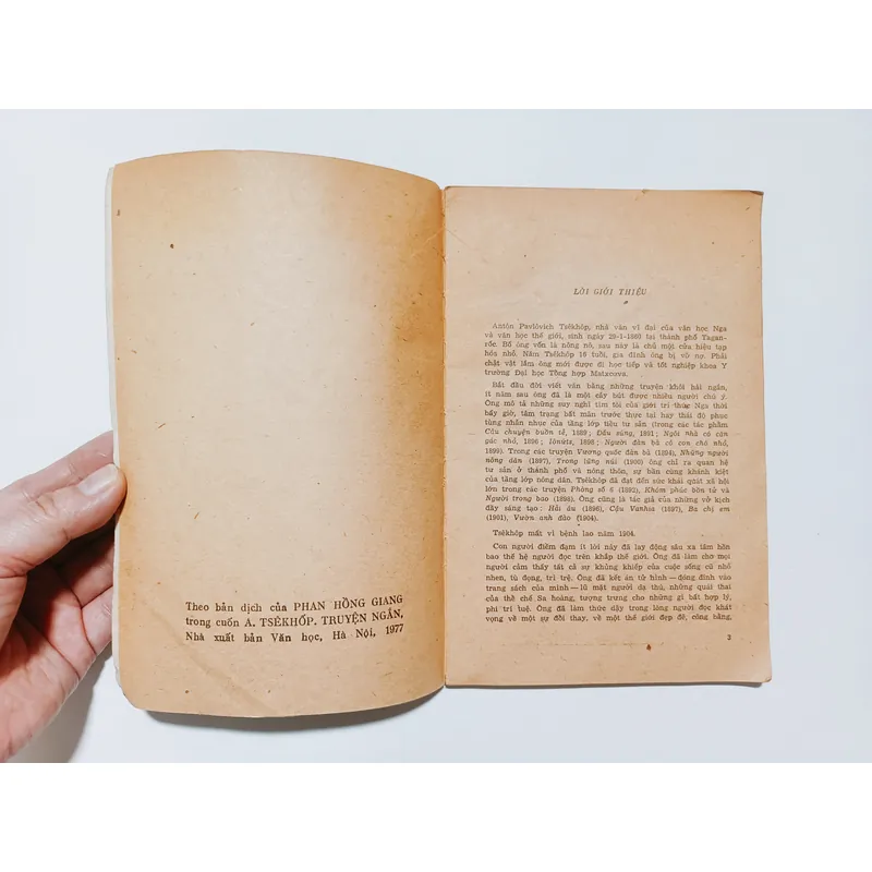 Người Đàn Bà Có Con Chó Nhỏ - Truyện Ngắn A. Tsêkhốp 740768